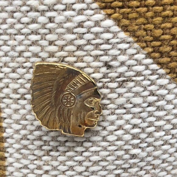 Chief Native American Indian AVON Tie Tac Stainless Steel - Picture 3 of 7